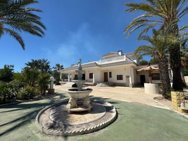 Casa o chalet independiente en Maitino-Perleta, Elche / Elx photo 1