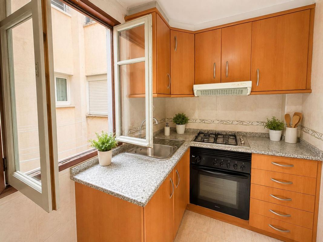 Продажа квартиры на Piso en Pasaje Eduardo Torroja, Altozano, Alicante / Alacant, Аликанте / Алакант
 photo 2