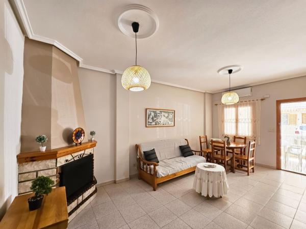 Casa o chalet independiente en Calle Andador, 23, Tamarit - Playa Lissa, Santa Pola photo 1