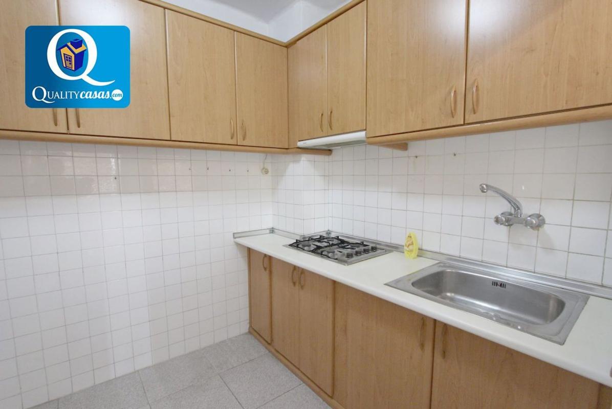 Sale of apartment in Piso en Carolinas Altas, Alicante / Alacant, Alicante
photo 4
