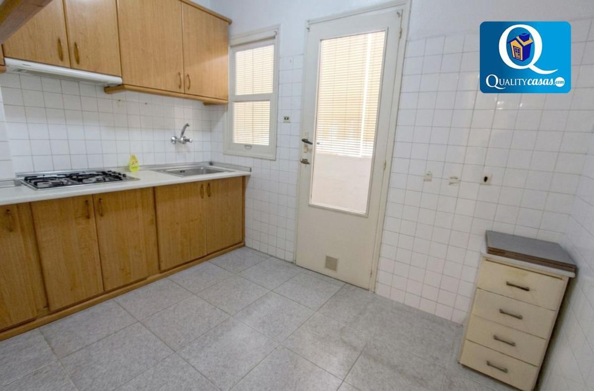 Sale of apartment in Piso en Carolinas Altas, Alicante / Alacant, Alicante
photo 5