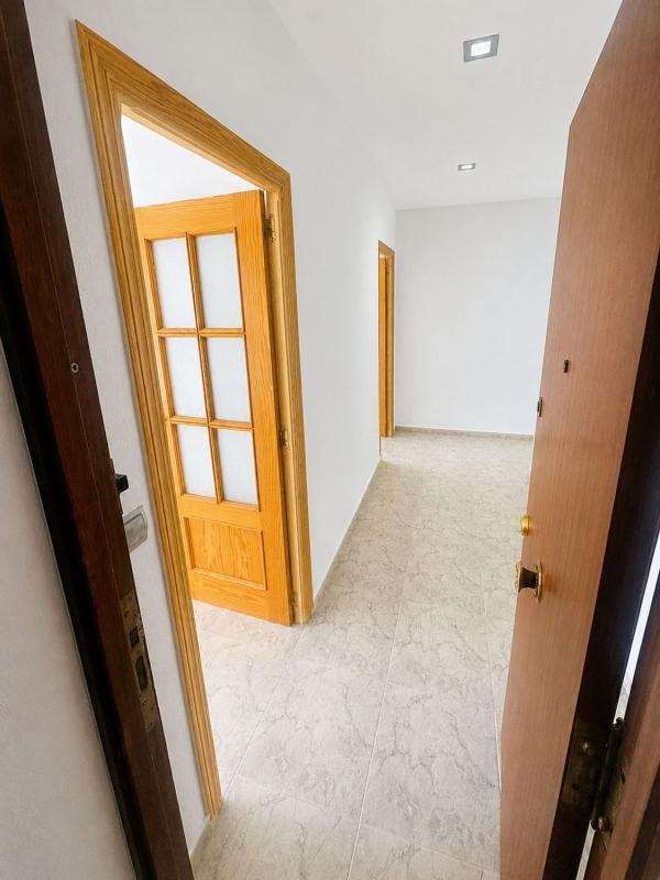 Продажа квартиры на Piso en Calle Doctor Ivorra, Centro, San Juan de Alicante, Сан-Хуан-де-Аликанте
photo 3