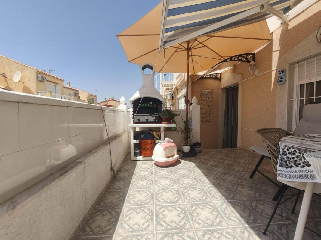 Продажа таунхауса в  Chalet adosado en Calle Parque Júcar, San Fulgencio , Сан-Фульхенсио photo 4