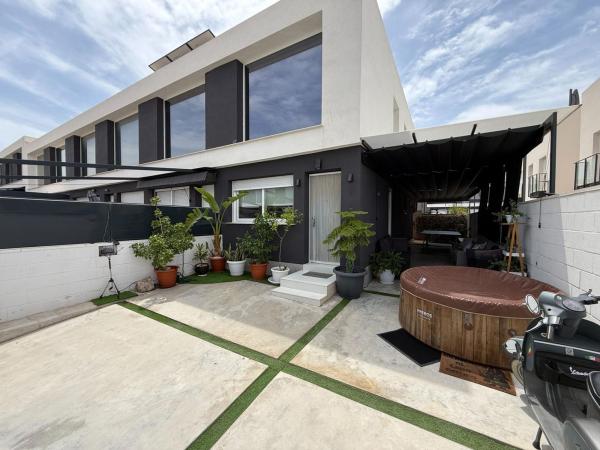 Chalet adosado en Monte y Mar, Gran Alacant thumbnail 1