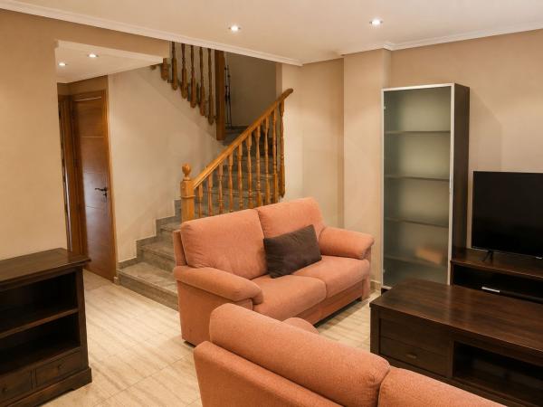 Chalet adosado en Zona norte, Santa Pola thumbnail 3