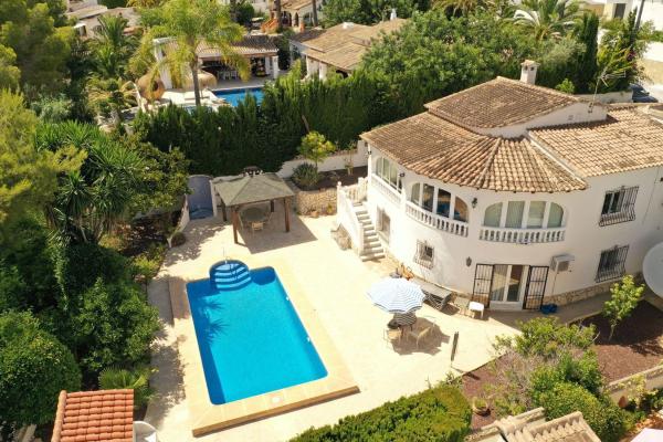 Casa o chalet independiente en Calle Haya, Pinar de Advocat-Cometa, Moraira photo 1