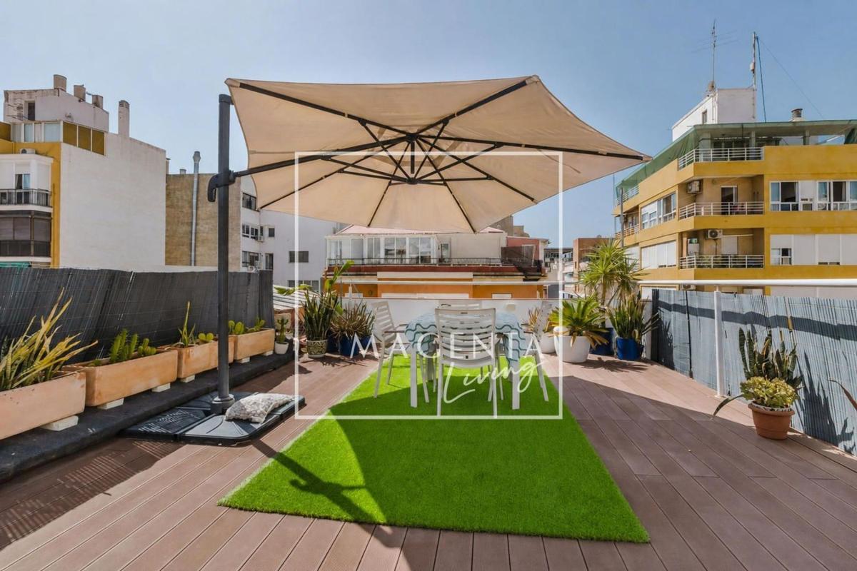 Penthouse sale in  Ático en Calle San Ildefonso, Centro Tradicional, Alicante / Alacant, Alicante photo 2