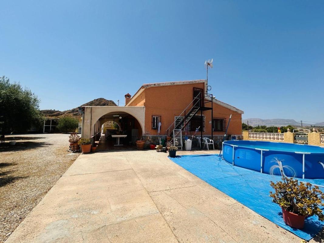 Propiedades en venta y alquiler en España photo 2