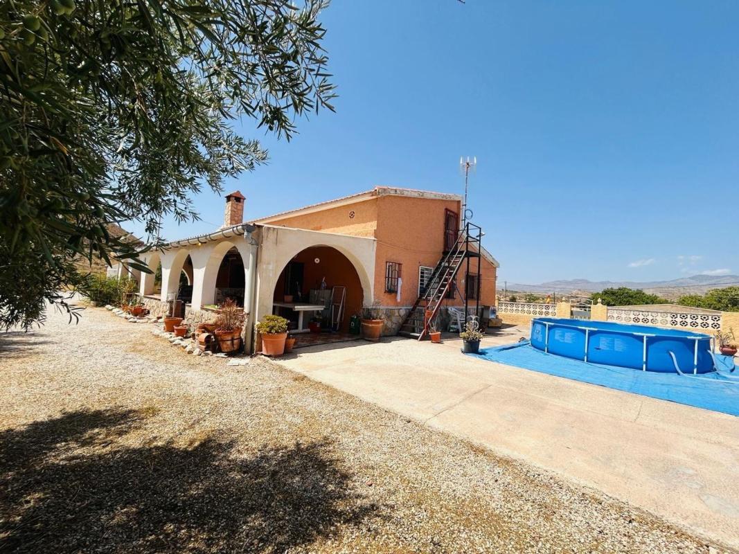 Propiedades en venta y alquiler en España photo 3