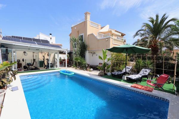 Casa o chalet independiente en Calle Marbella, Blue Lagoon - Galán, San Miguel de Salinas photo 2