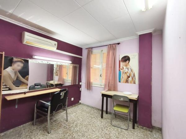 Venta de piso en Piso en Calle Villa de Chiva, Virgen del Remedio - Parque lo Morant, Alicante / Alacant, Alicante / Alacant
thumbnail 2