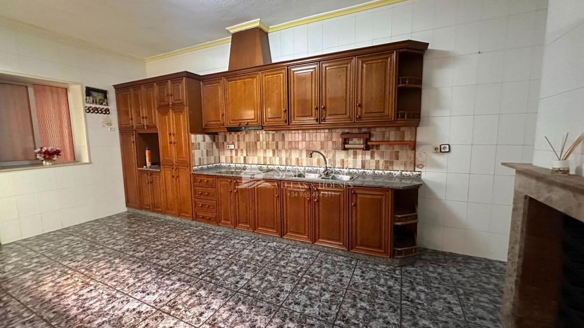 Properties for sale and rent in Spain photo 4