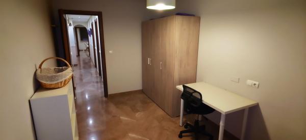 Продажа квартиры на Piso en Calle del Capità Baltasar Tristany, 26, Pont Nou-Corazón de Jesús, Elche / Elx, Эльче / Эльх
thumbnail 2