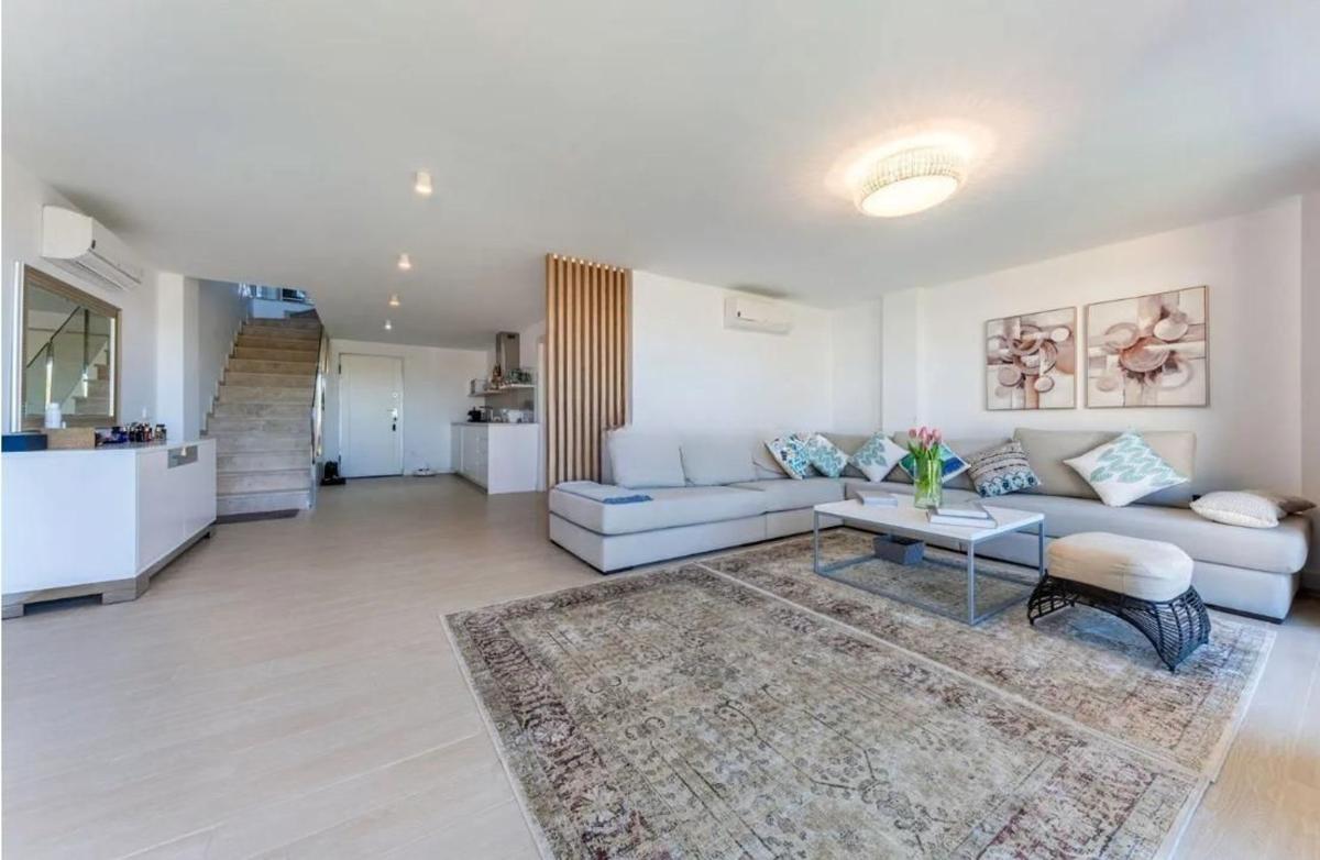 Продажа дуплекса на Dúplex en Calle de Colombia, Balcón de Finestrat-Terra Marina, Finestrat, Финестрат photo 4
