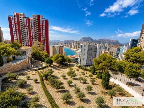 Квартира на продажу на  Piso en Calle Sierra Dorada, Zona Sierra Helada, Benidorm, Бенидорм photo 1