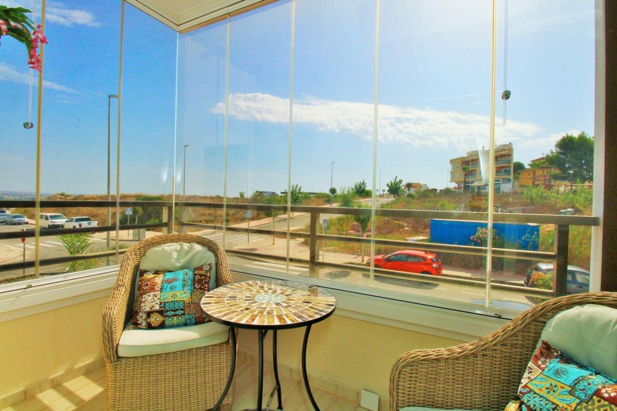 Sale of apartment in Piso en Calle Verdi, 16, Centro, San Miguel de Salinas, San Miguel de Salinas
 photo 2