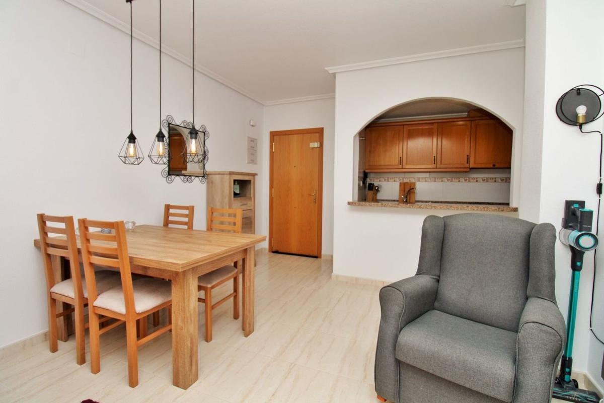 Sale of apartment in Piso en Calle Verdi, 16, Centro, San Miguel de Salinas, San Miguel de Salinas
 photo 5
