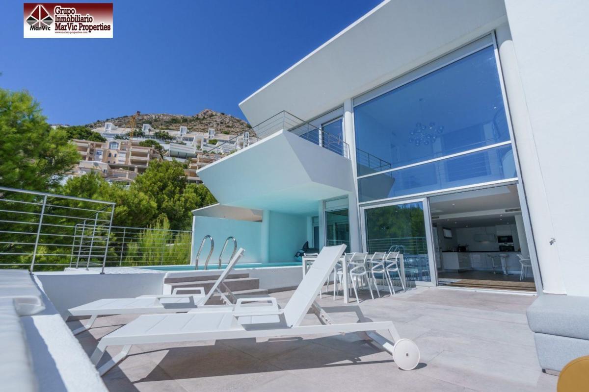 Sprzedaż szeregowego domku w Chalet adosado en Altea Hills, Altea , Altea photo 1