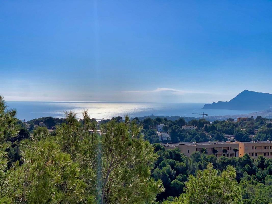 Properties for sale and rent in Spain photo 2