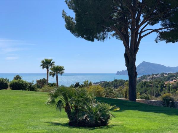 Chalet independiente en venta en Casa o chalet en Partida Font del Garroferet, Altea la Vella, Altea, Altea
 photo 4