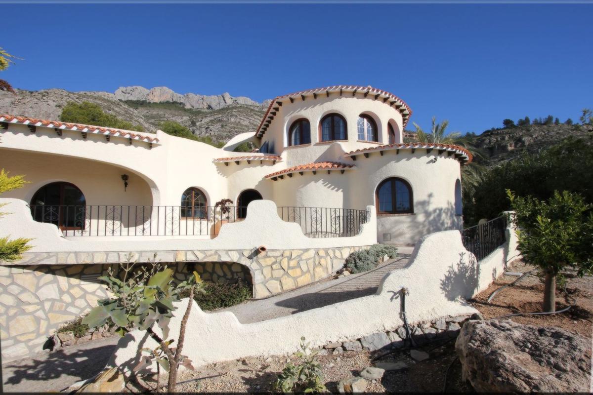 Propiedades en venta y alquiler en España photo 4