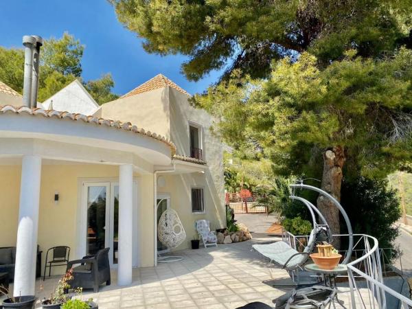 Chalet wolnostojący na sprzedaż w Casa o chalet en Altea Pueblo, Altea, Altea thumbnail 3