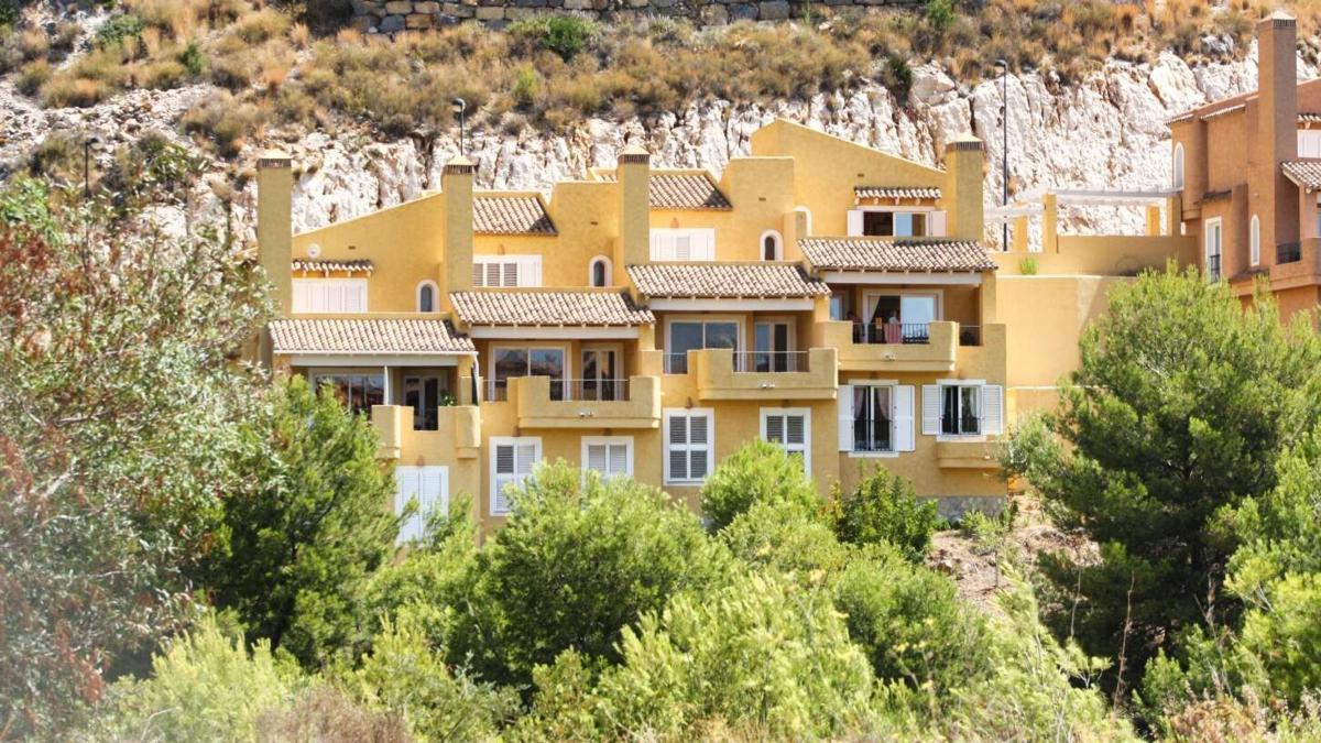 Sprzedaż szeregowego domku w Chalet adosado en Zona de Mascarat, Altea , Altea photo 2