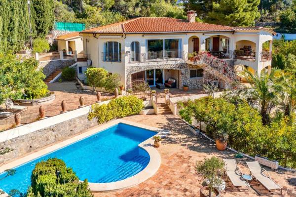 Chalet independiente en venta en Casa o chalet en Calle la Rosella, Altea la Vella, Altea, Altea
thumbnail 3