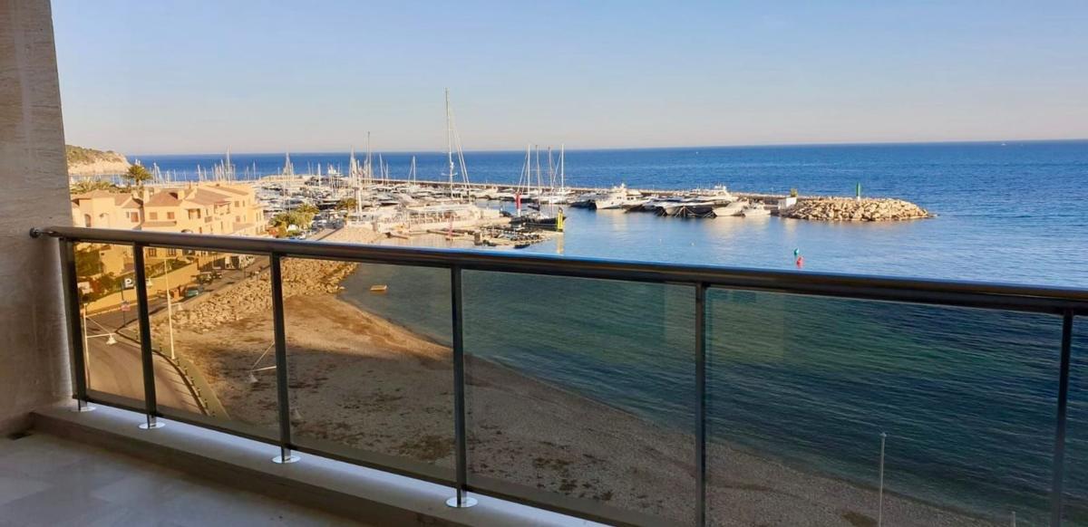 Sprzedaż mieszkania w Piso en Zona de Mascarat, Altea, Altea
photo 2