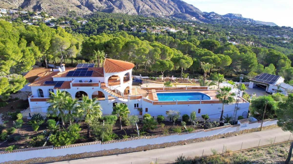 Propiedades en venta y alquiler en España photo 2