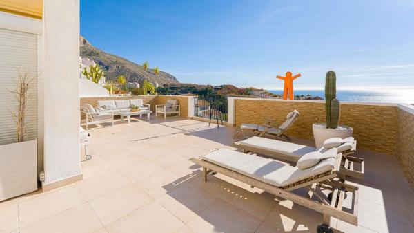 Sprzedaż mieszkania w Piso en Zona de Mascarat, Altea, Altea
thumbnail 2