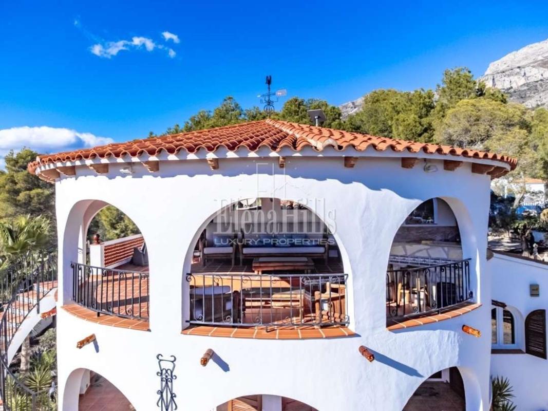 Properties for sale and rent in Spain photo 5