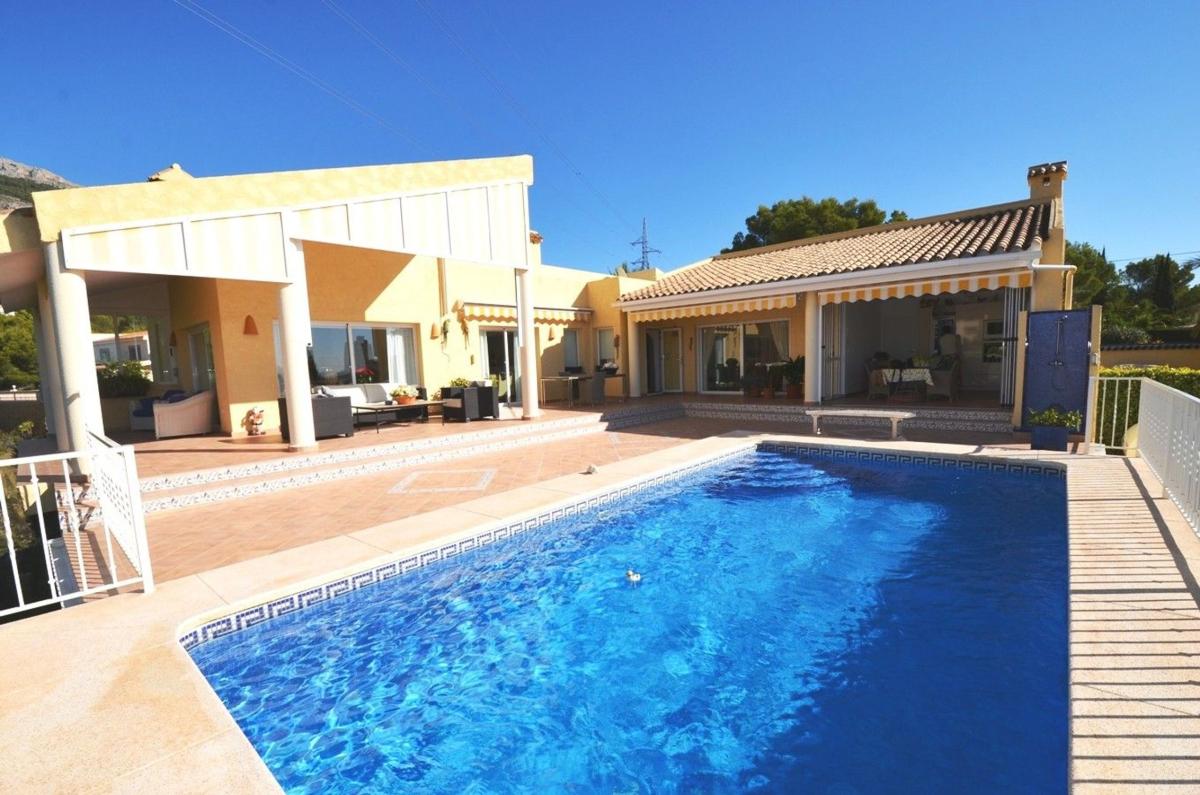 Properties for sale and rent in Spain photo 3