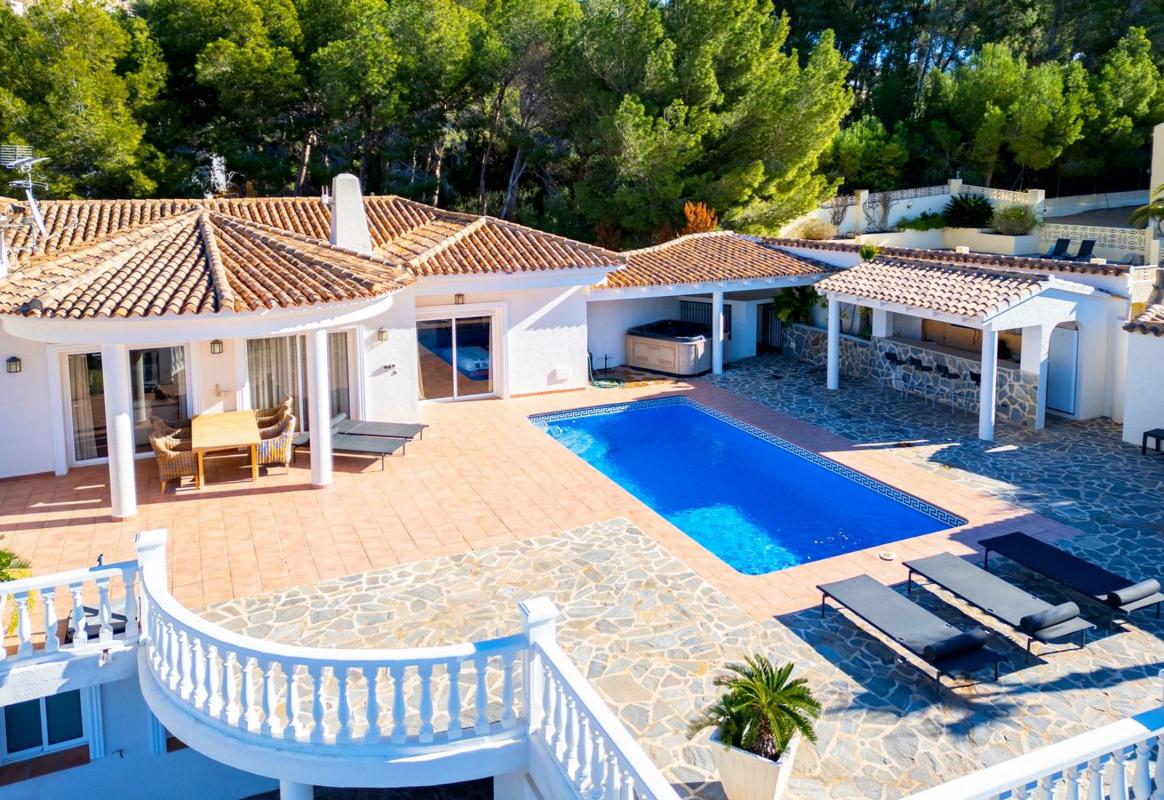 Properties for sale and rent in Spain photo 3