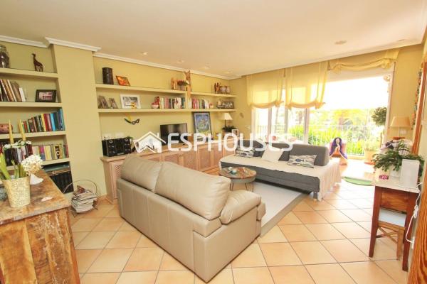 Продажа квартиры на Piso en Altea Pueblo, Altea, Алтея
 photo 2