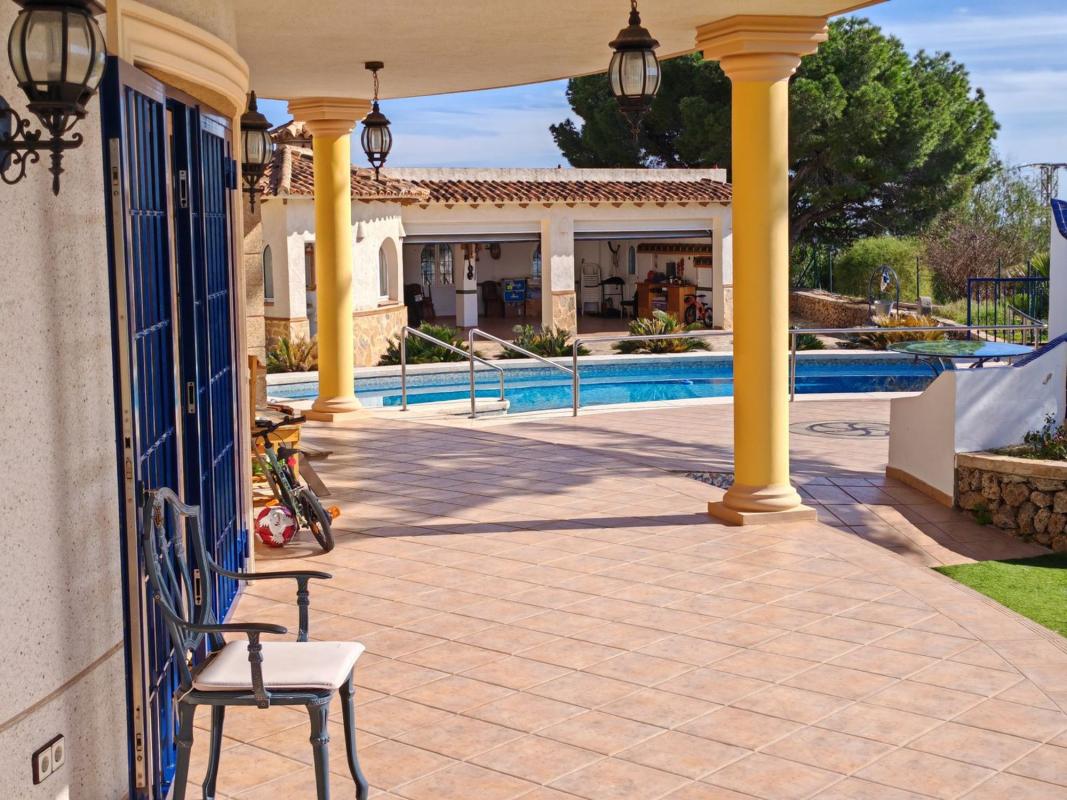 Propiedades en venta y alquiler en España photo 2