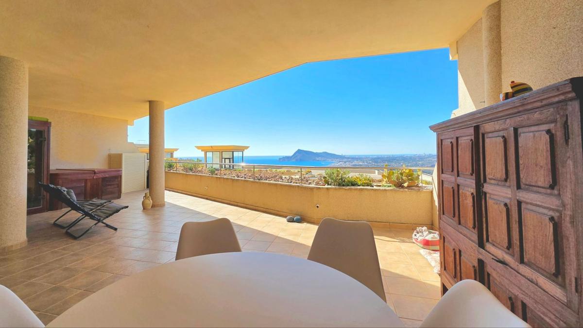 Продажа квартиры на Piso en Calle Principal de la Serra, Altea la Vella, Altea, Алтея
photo 3