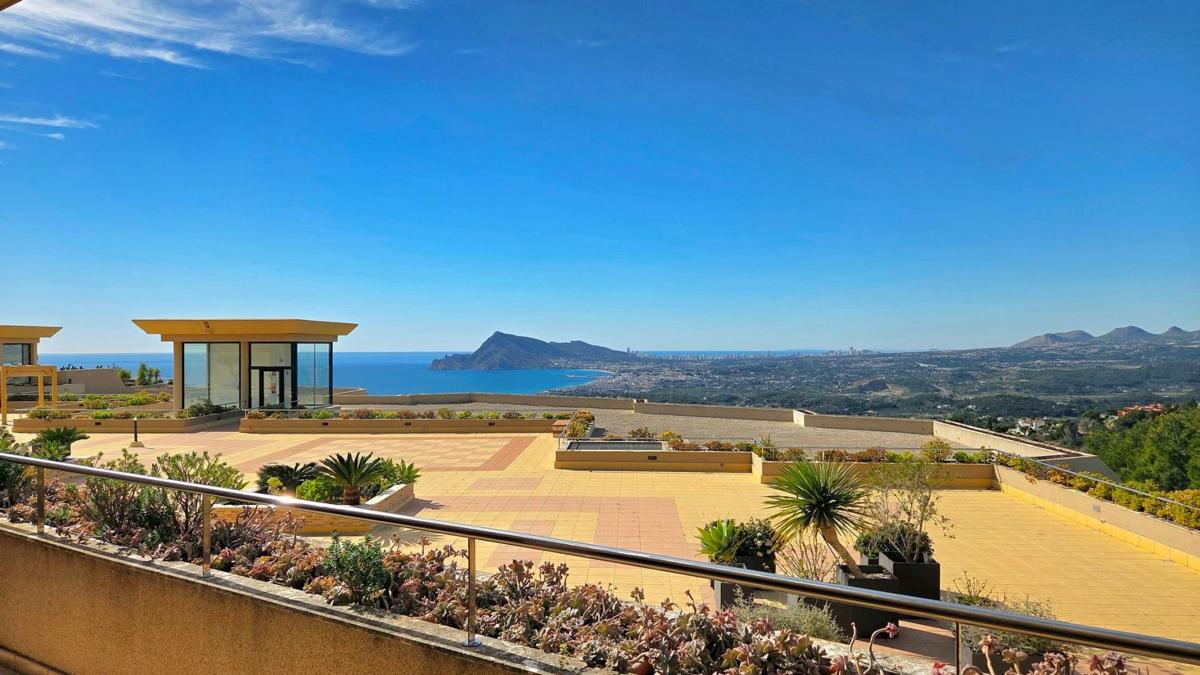 Продажа квартиры на Piso en Calle Principal de la Serra, Altea la Vella, Altea, Алтея
photo 5