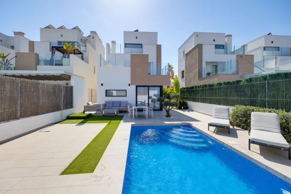 Casa o chalet independiente en Calle la Rambla, 44, Urbanizaciones, Guardamar del Segura photo 2