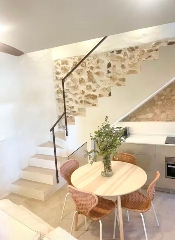 Properties for sale and rent in Spain photo 2