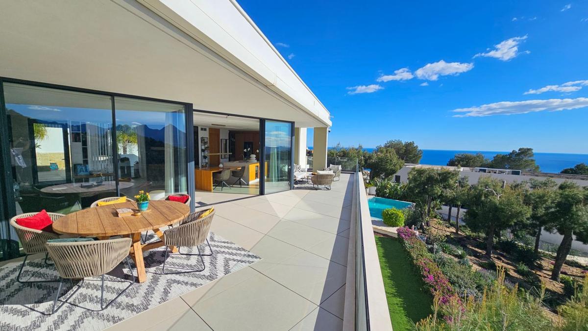 Properties for sale and rent in Spain photo 3