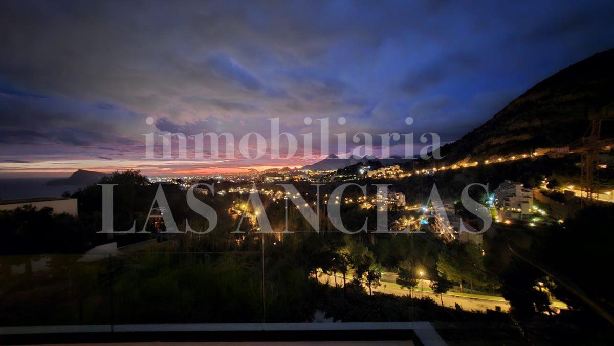 Properties for sale and rent in Spain photo 5