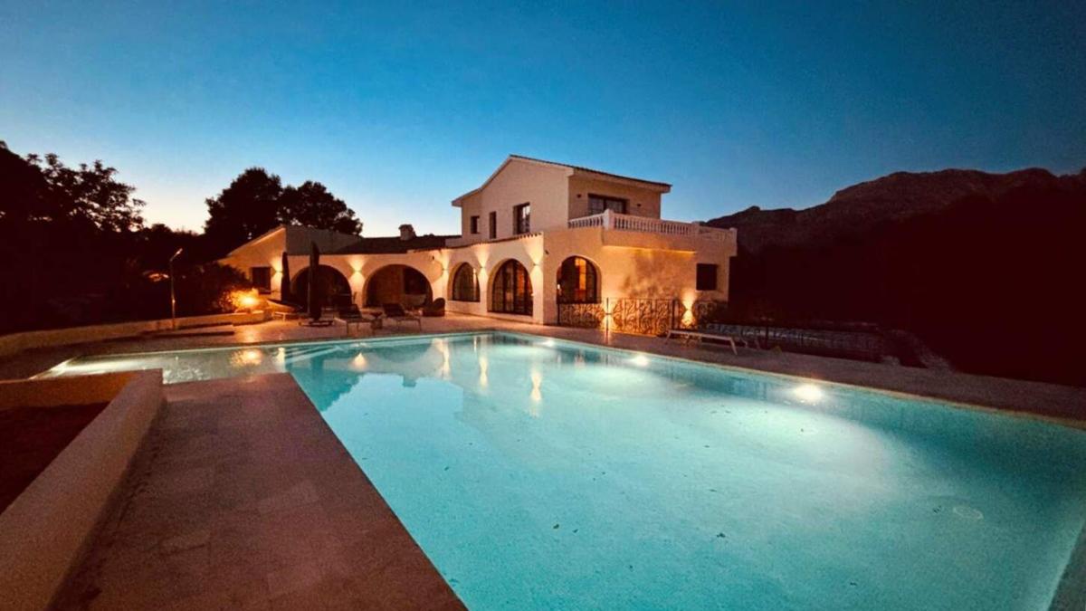 Properties for sale and rent in Spain photo 5