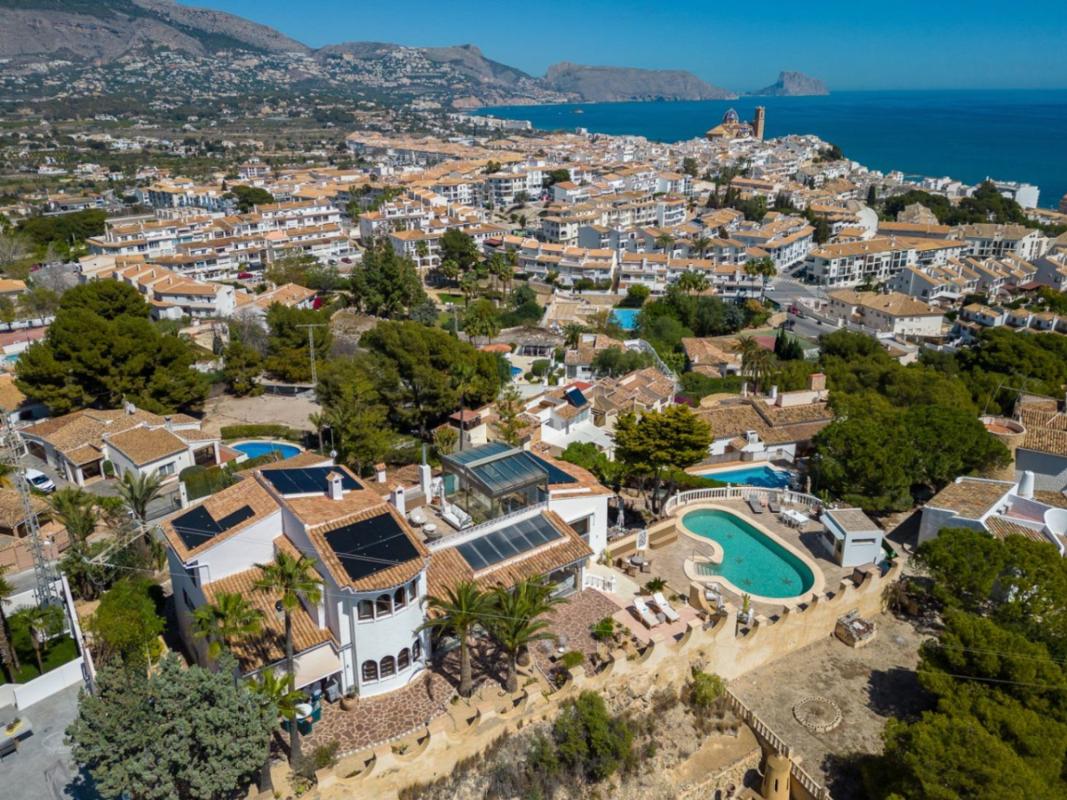 Propiedades en venta y alquiler en España photo 4