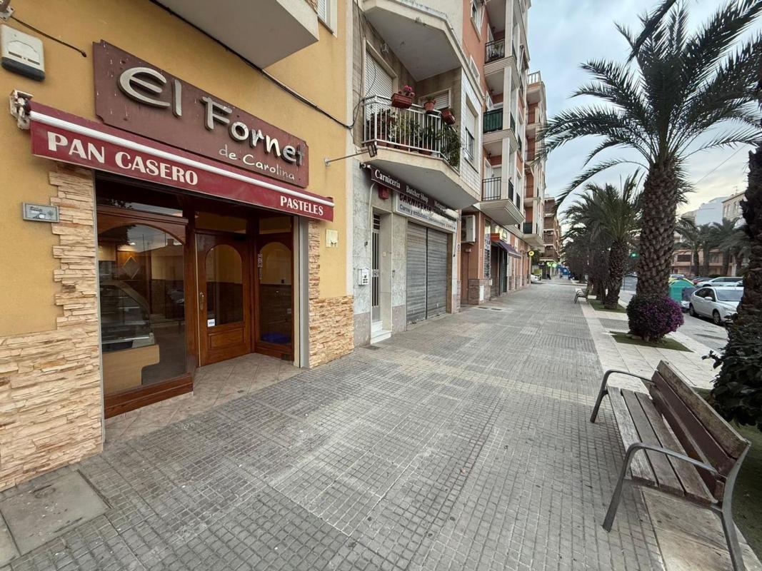 Propiedades en venta y alquiler en España photo 2