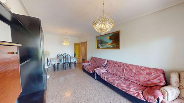 Sale of flat in Piso en Calle Metge Diego Navarro, Altabix, Elche / Elx, Elche / Elx
thumbnail 2