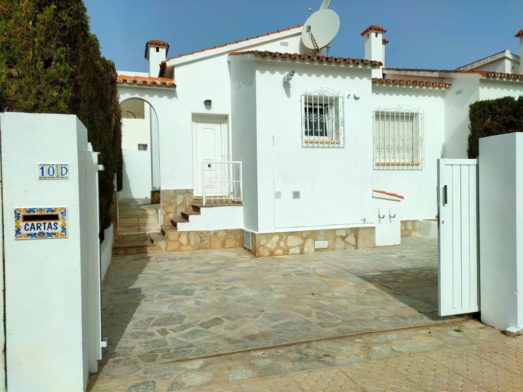 Properties for sale and rent in Spain photo 2