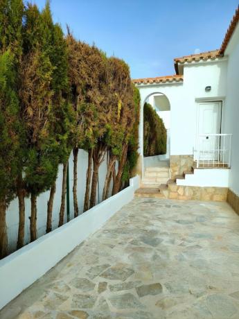 Chalet adosado en Centro Urbano, Denia thumbnail 3