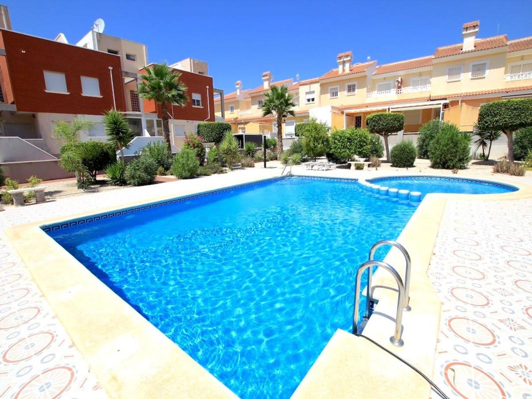 Properties for sale and rent in Spain photo 1