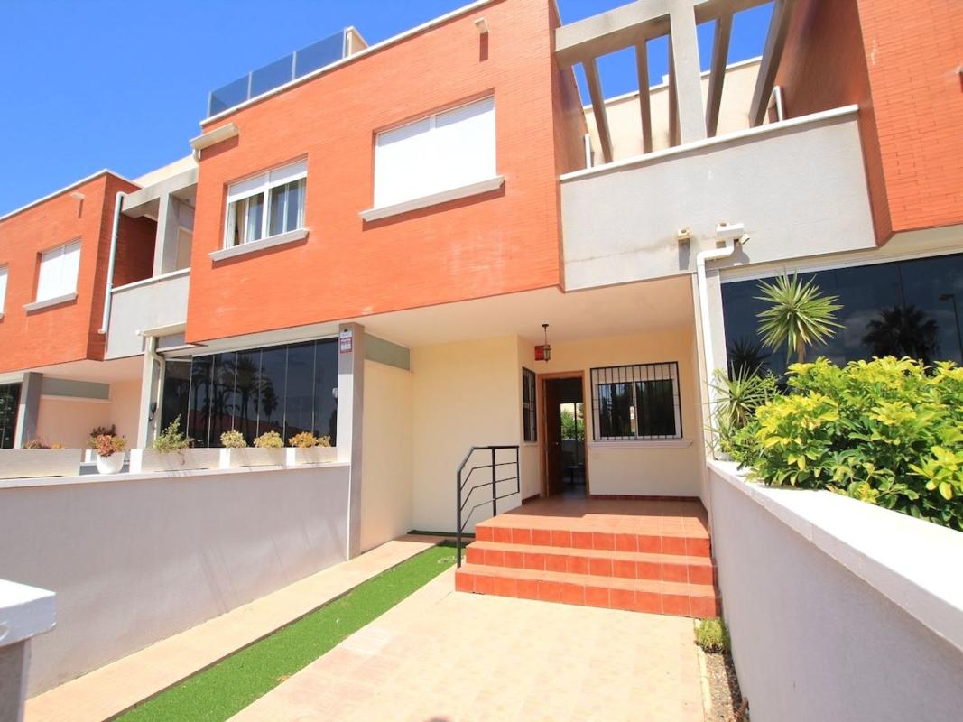 Properties for sale and rent in Spain photo 3